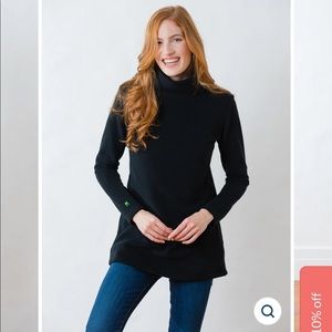 Dudley Stephens Cobble Hill Black Turtleneck